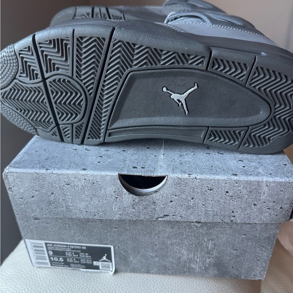 Jordan Men's Dark Gray Sneakers - Picture 3 of 8